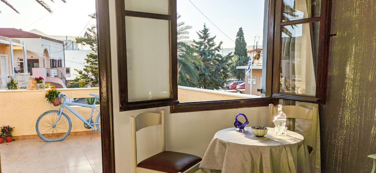 Knossos apartment - restaurant Palaikastro Exterior foto